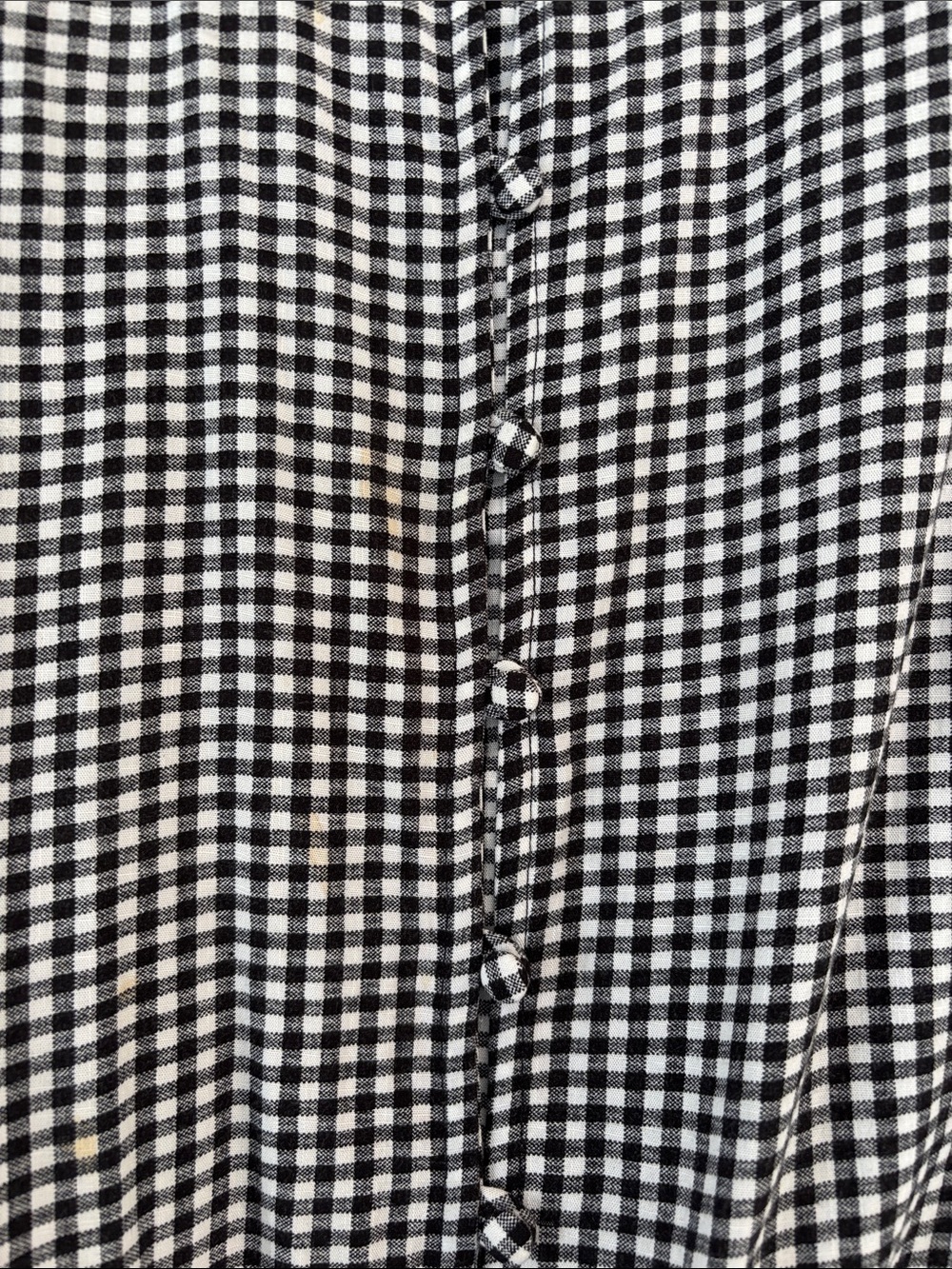 Button-Front Black & White Gingham Tie-Hem Blouse - Picture 2 of 4
